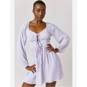 M6 NWT Francesca's
Nuelle‎ Floral Front Tie Mini Dress Fowy